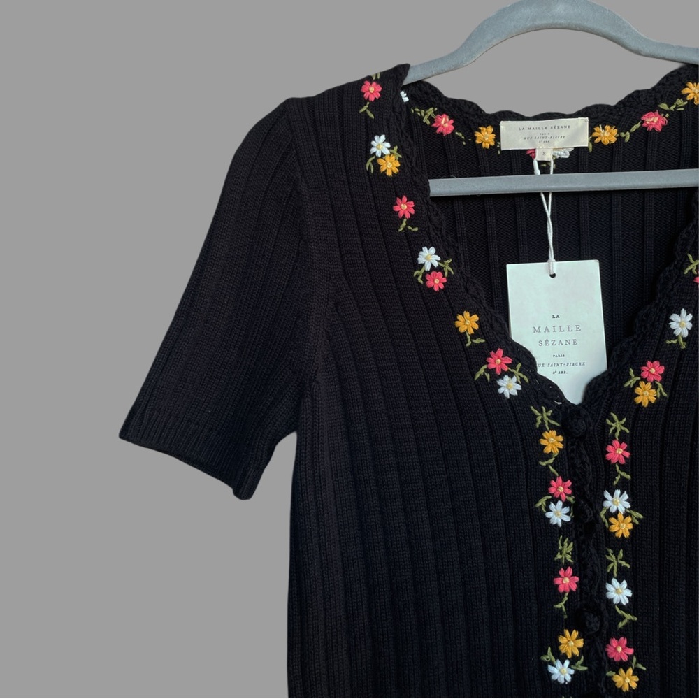 SEZANE NWT Black Floral Embroidered Short Sleeve Ribbed Knit Iliana Cardigan - Picture 2 of 13